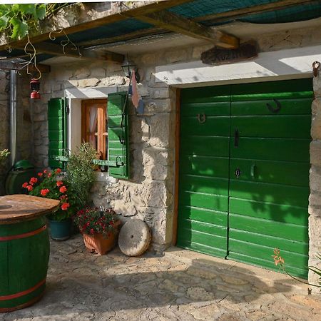 Marcelovi Dvori Bed & Breakfast Pirovac Exterior foto