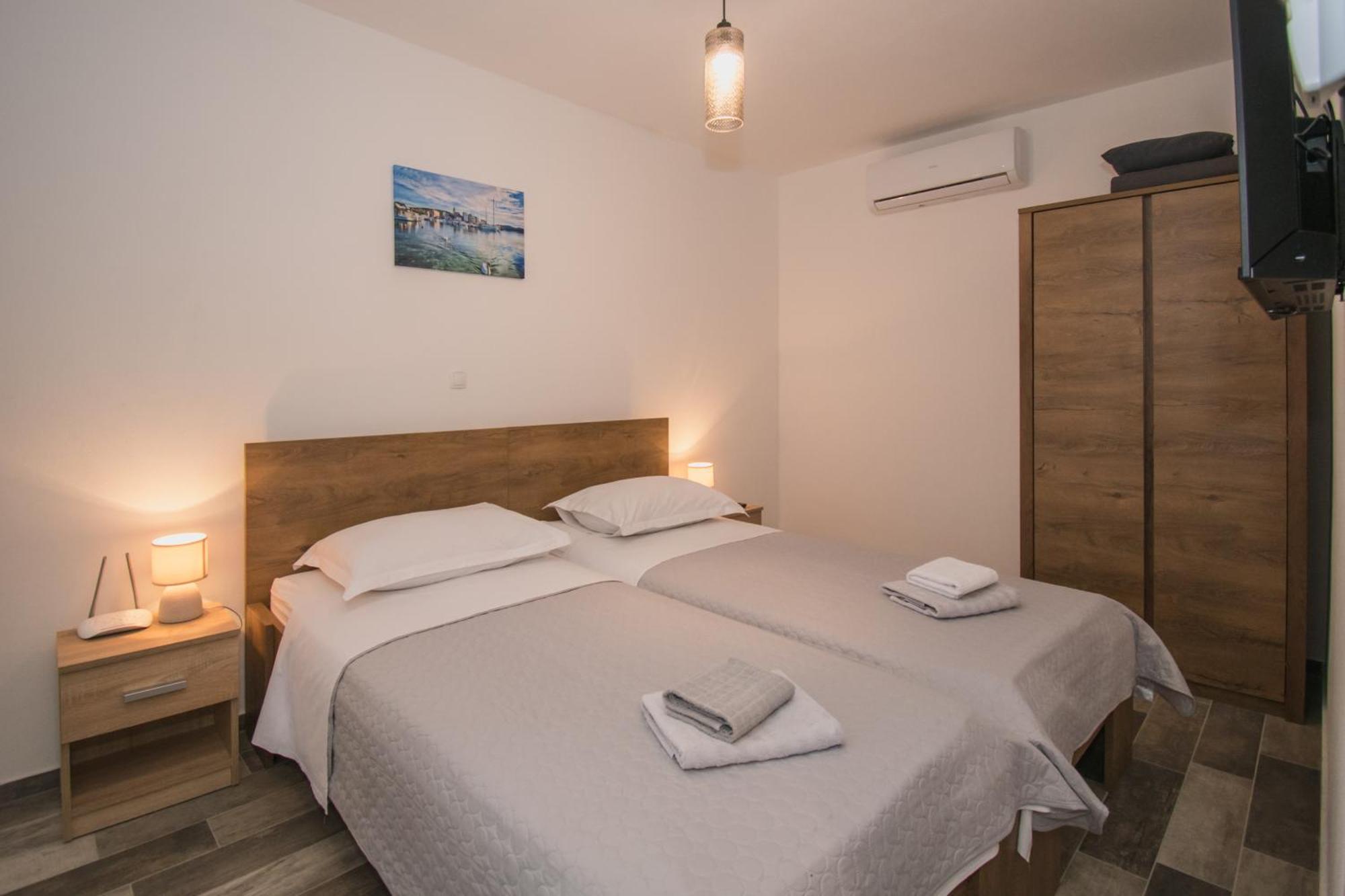 Marcelovi Dvori Bed & Breakfast Pirovac Cameră foto